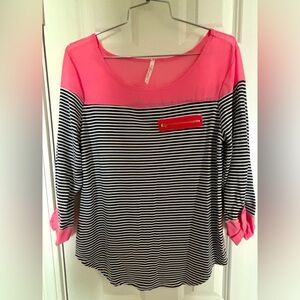 Love Nation women stripe
Color  black, and white with pink
Size Large